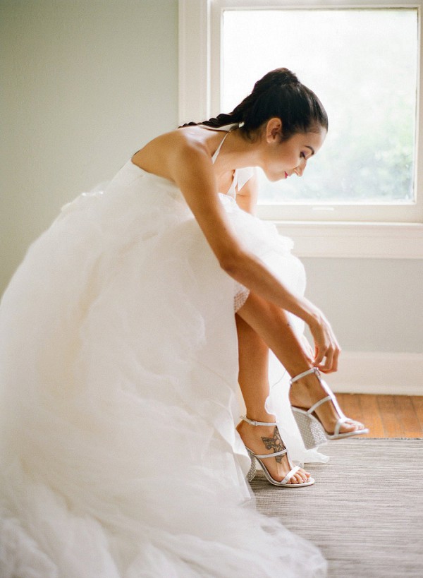 Dallas Arboretum wedding, bride getting ready wearing Vera Wang dress.