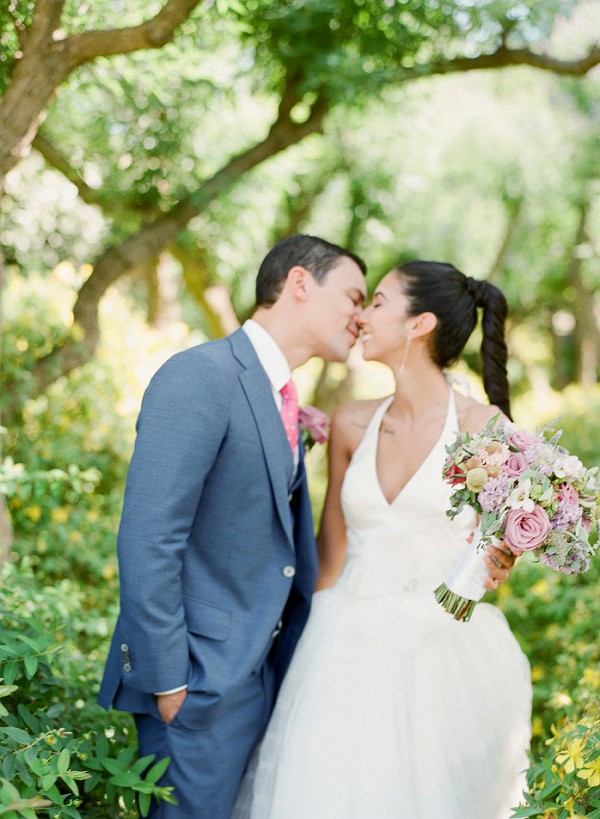 Soft focus dreamy shot by Dallas wedding photographer Jenny McCann.
