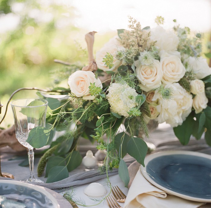 Wedding floral by Vella Nest Floral by Dallas photographer Jenny McCann.